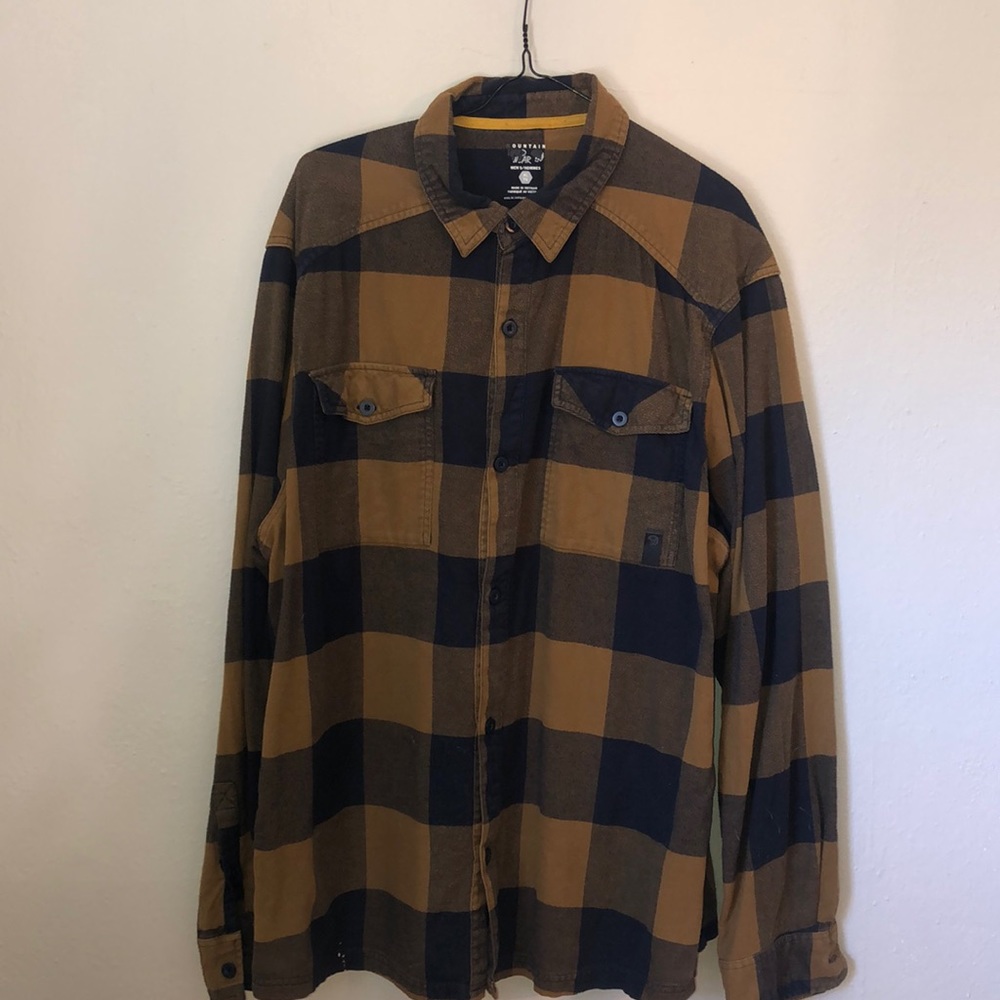 Mountain Hardwear shirt